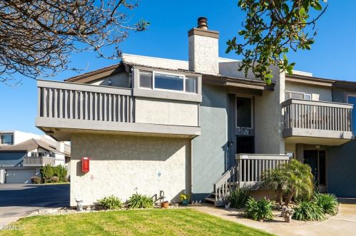 4534 La Brea St, Oxnard, CA 93035-3931