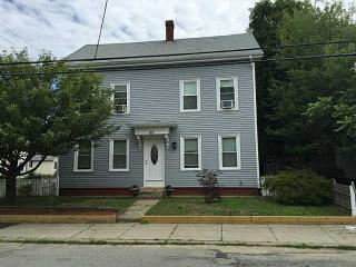 65 Pleasant St, Lincoln, RI 02865-1924