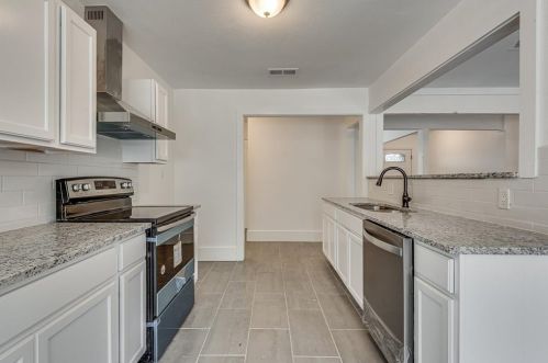 4220 Twilight Dr, Fort Worth TX  76116-7565 exterior