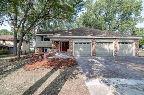 1374 26th Ave, Saint Paul MN  55112-6315 exterior