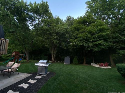 139 Autumn Dr, Southington, CT 06489-4308