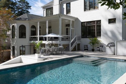2799 Mabry Rd, Atlanta GA  30319-2828 exterior