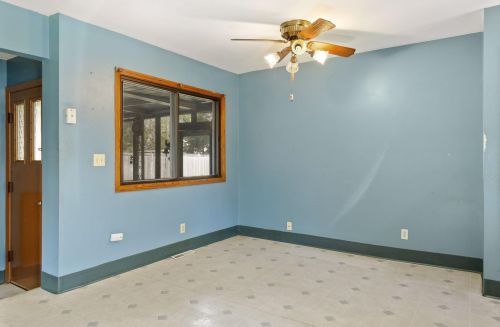 2133 Blomquist Ave, Saint Paul MN  55110-4701 exterior