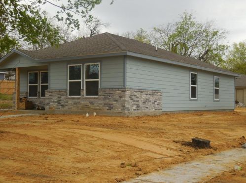 3206 Roberts St, Greenville, TX 75401-4588