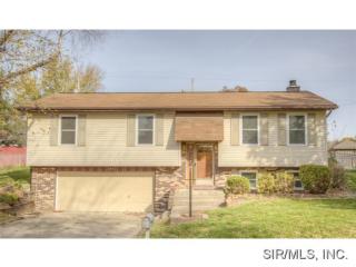 189 Huntleigh Dr, Belleville, IL 62220-3038