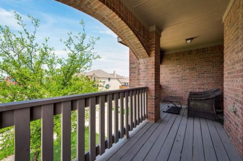 1500 Grassy View Dr, Fort Worth TX  76177-7550 exterior