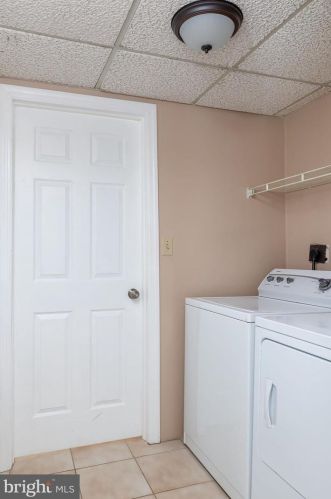 15 Delaware Ave, Trenton NJ  08628-2002 exterior