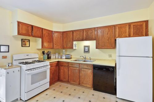 700 Eldridge Ave, Saint Paul MN  55113-6412 exterior