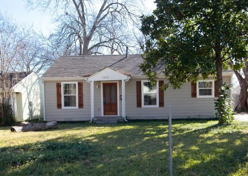 1606 Davis Blvd, Garland TX  75042-8120 exterior