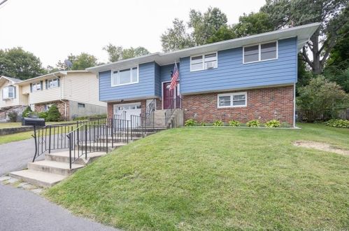 154 Lucille St, Waterbury, CT 06708-4843