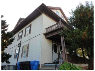 58 Weston Ave, Cranston, RI 02920-7517