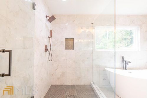 1125 Edgefield Dr, Atlanta GA  30310-3716 exterior