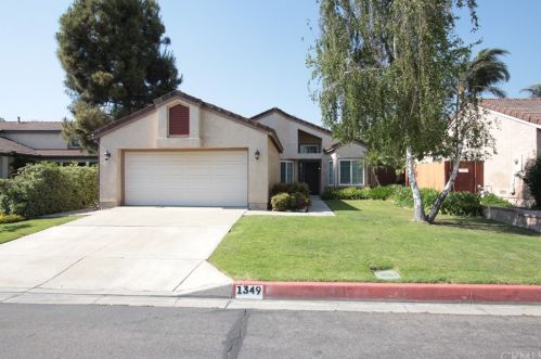 1349 Running Creek Ln, Upland, CA 91784-7912