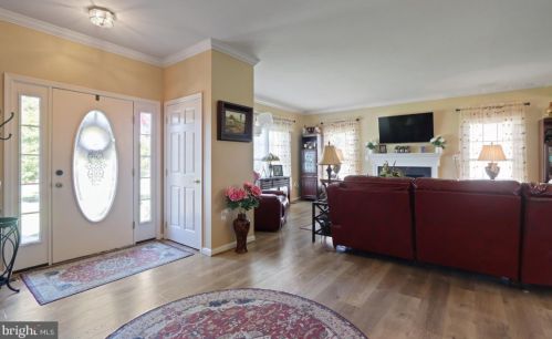 384 Turnberry Dr, Charles Town WV  25414-3930 exterior