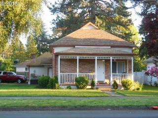 670 Walnut St, Beaverton, OR 97123-5629