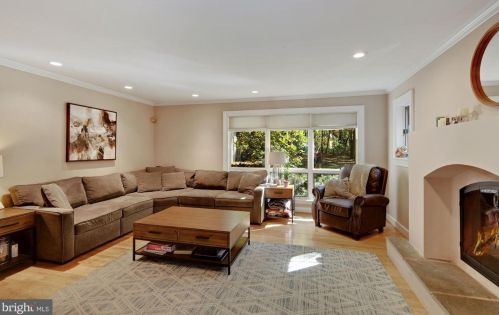 17501 New Hampshire Ave, Ashton MD  20861-9791 exterior