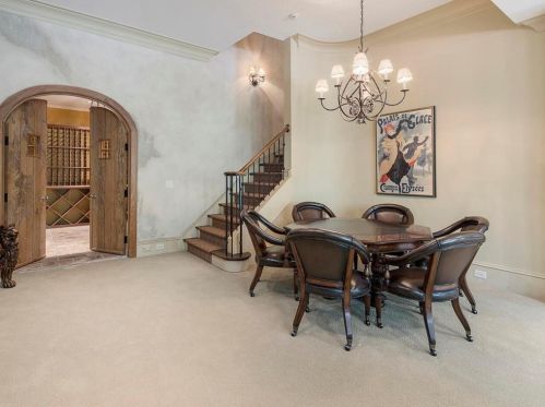5540 Lake Island Dr, Atlanta GA  30327-4832 exterior