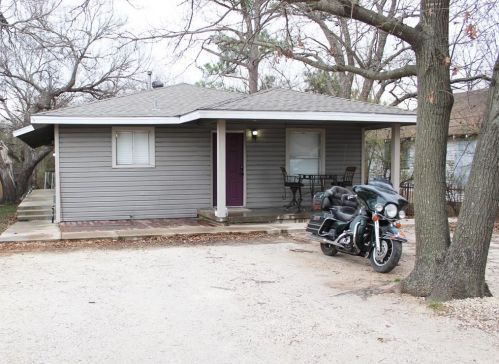 1027 Paddock St, Stephenville, TX 76401-5520