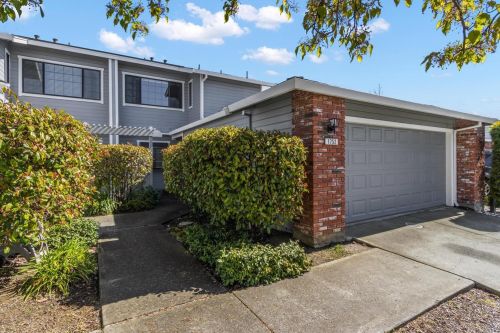 1752 Stuart Ct, Benicia, CA 94510-1731