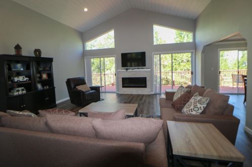 788 Sugarbush Ln, Vallecito, CA 95247-9715
