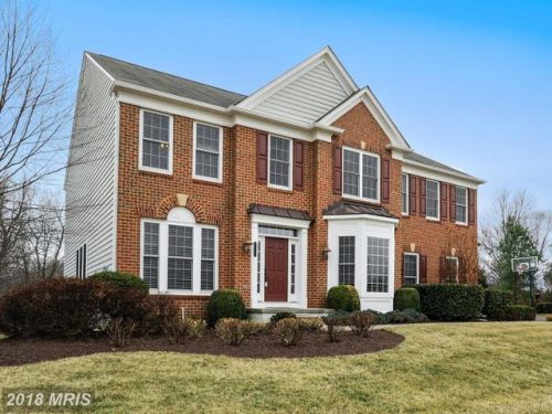 21156 Laurel Springs Dr, Leesburg, VA 20175-8773