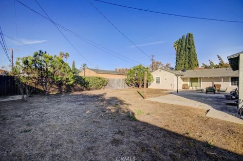 2062 Flower St, Santa Ana CA 92706-1928 exterior