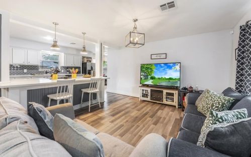 213 Fairfield St, Morgans Point TX 77571-7155 exterior