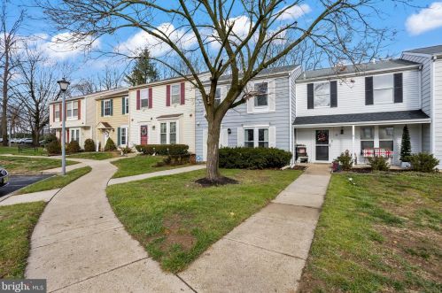 5 James Cubberly Ct, Trenton, NJ 08610-2722