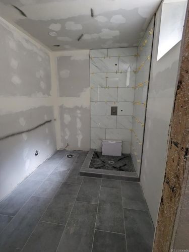 2070 Un Dr, Aurora CO 80015-6600 exterior