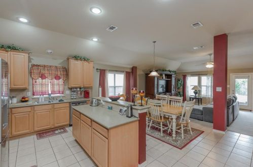 1268 Mountain Air Trl, Fort Worth TX  76131-5445 exterior