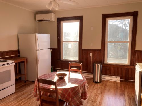 51 Howard St, Lewiston, ME 04240-8640