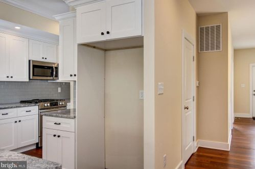 154 Ellis St, Tavistock NJ 08033-1827 exterior