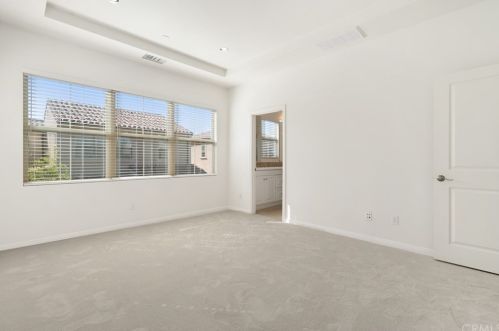 56 Rembrandt, Irvine CA  92620-7314 exterior