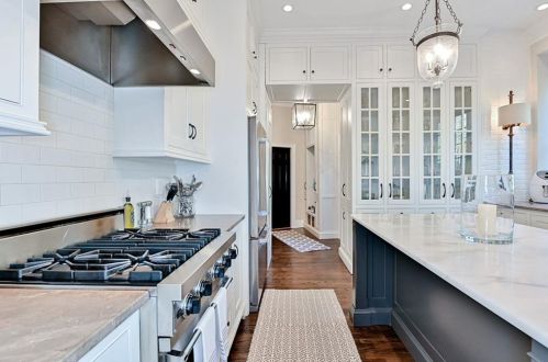 1680 Hartford Gln, Atlanta, GA 30319-2152