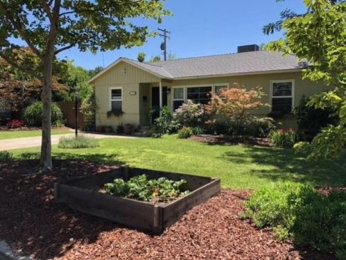 1538 Myrtle St, Turlock, CA 95380-4219