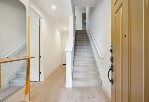 2020 Montecito Ave, Mountain View, CA 94043-4370