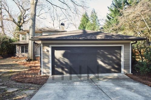 331 Candler Park Dr, Atlanta GA  30307-2116 exterior