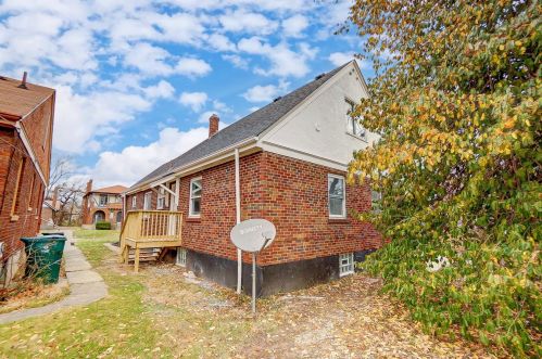 1971 Catalina Ave, Cincinnati OH  45237-6105 exterior
