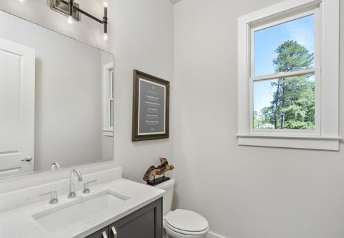 4007 Haverhill Dr, Atlanta GA  30342-3881 exterior