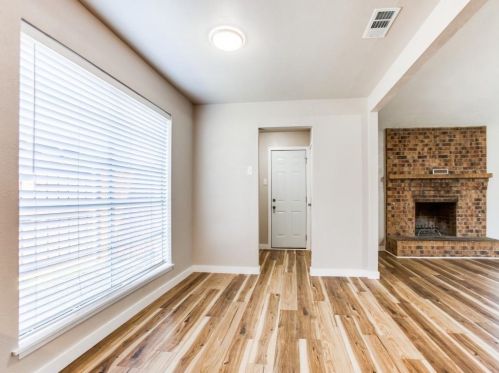 2137 Vlg Grn Dr, Garland TX 75044-7145 exterior