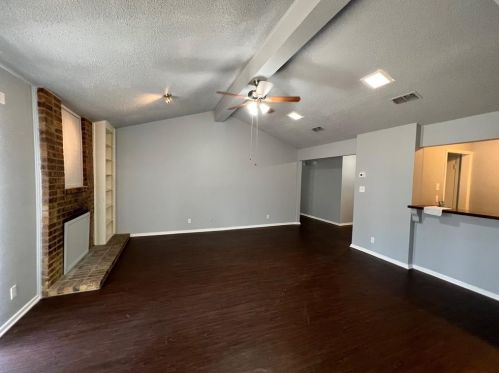 1101 Cozby St, Fort Worth TX  76126-3626 exterior