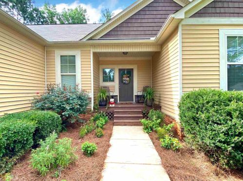 210 Edgemont Ct, Lagrange, GA 30240-7784
