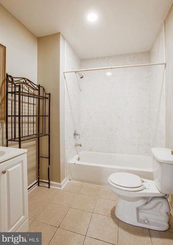 5215 Baltimore Ave, Philadelphia PA  19143-2622 exterior