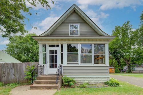 1144 Cook Ave, Saint Paul MN  55106-3325 exterior