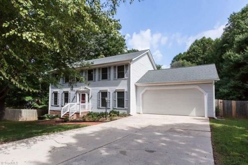 6210 Ballinger Rd, Greensboro, NC 27410-3122