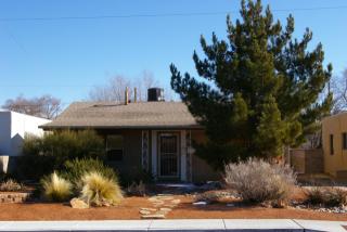 1012 Vassar Dr, Albuquerque NM  87106-2631 exterior
