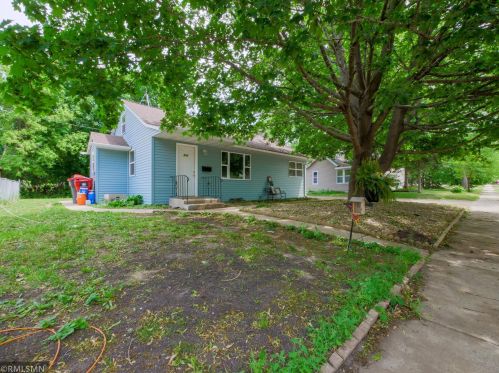 711 Kenwood St, Alex, MN 56308-1911