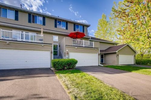 4987 Grenwich Ave, Saint Paul MN  55128-2058 exterior