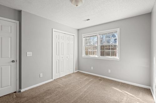 207 Glenda Vw, Ladson SC  29456-4816 exterior