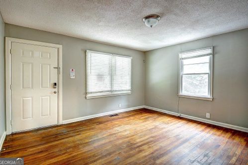 389 Holderness St, Atlanta GA  30310-1725 exterior